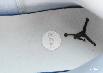 Mid Jordan Blue Ice 1 555112-401 0521
